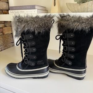 Sorel - JOAN OF ARCTIC™ Women's Waterproof Boot - Black Suede - 9